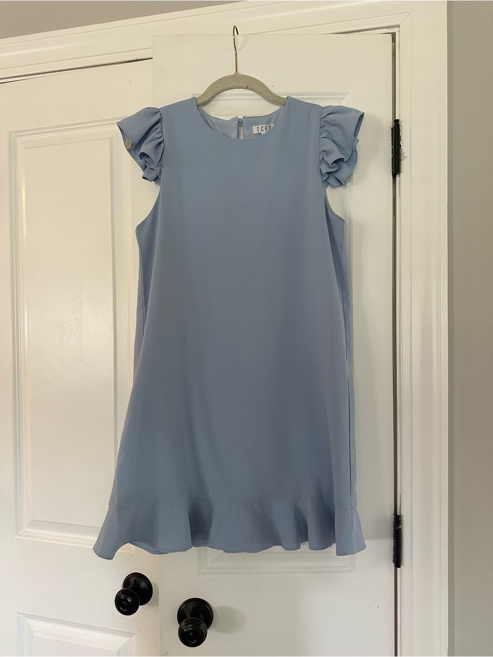 Light Blue Ruffle-Sleeve Womens